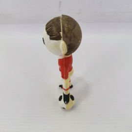 Статуэтка "Футболист", пластик, высота 11 см, трещины на голове. Картинка 14